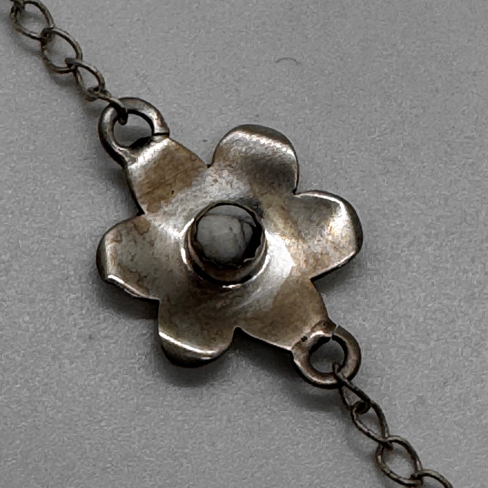 Vintage 925 Sterling Silver White Howlite Flower Link Bracelet Boho 8.25 inch - Picture 2 of 5